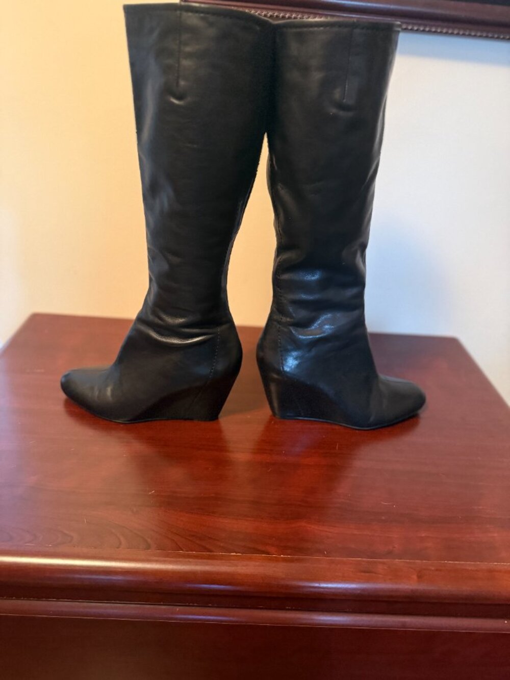 Via Spiga Black All Soft Leather Knee High Wedge Boots Zip Women’s Size 8 M - Picture 4 of 15